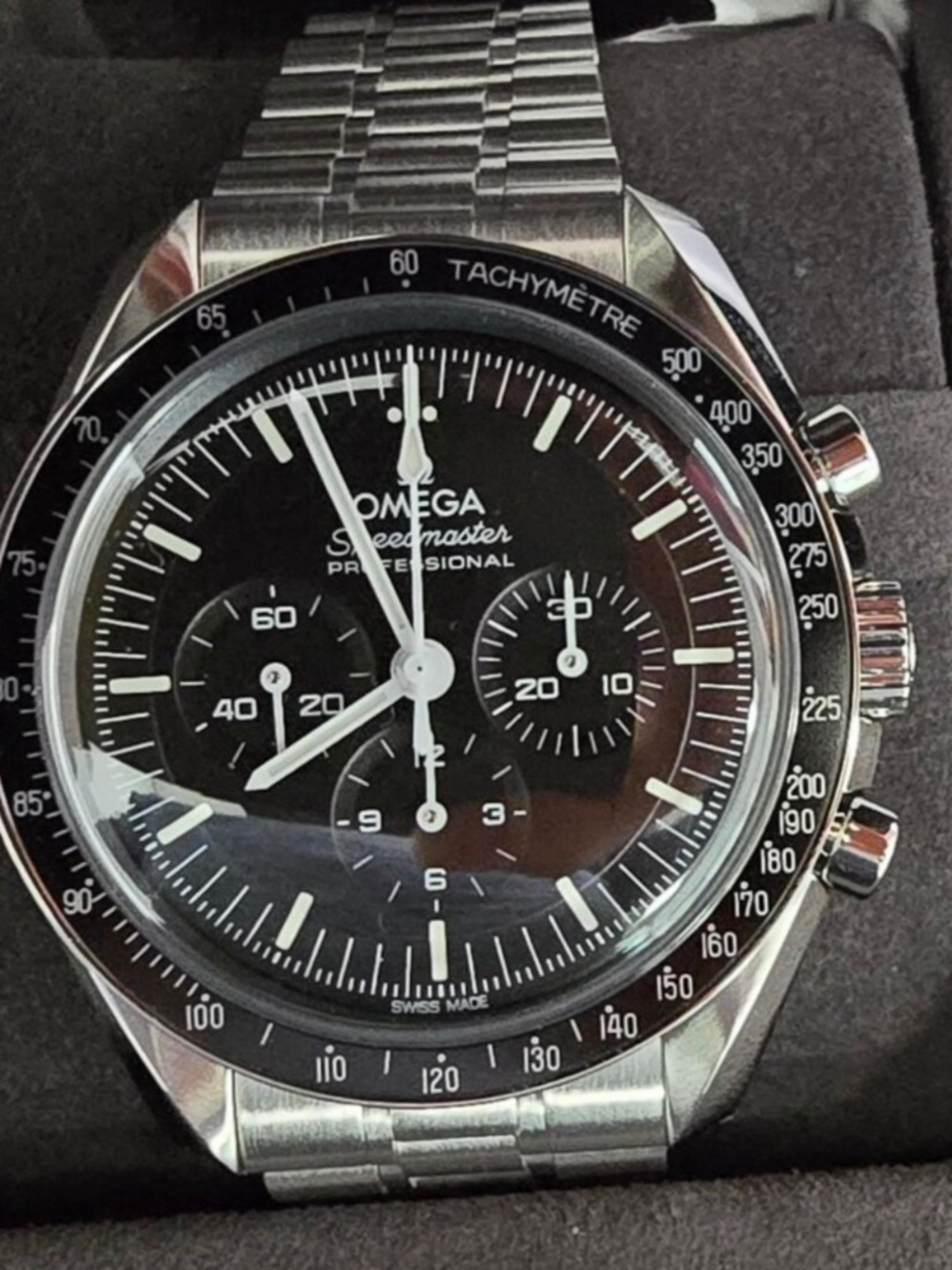 Watch - Picture 1 of 3